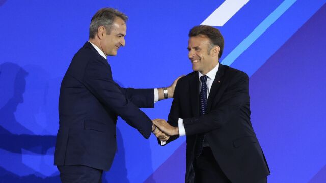 Ισχυροποιείται η αμυντική στρατηγική της Ελλάδας: Η συμμαχία με την Γαλλία, την Κύπρο και τις χώρες του Κόλπου- Η σημασία της της ρήτρας αμυντικής συνδρομής στην ΕΕ - Μιλά στο parapolitika.gr ο καθηγητής Π. Ιωακειμίδης