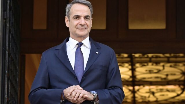 Τακτική δύο επιπέδων από Μητσοτάκη για την ενίσχυση του θετικού κλίματος: Υψηλές επαφές και συναντήσεις εκτός Ελλάδας και στοχευμένα μέτρα παροχών και ελαφρύνσεων εντός
