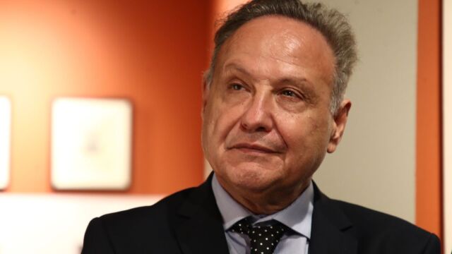 Αγγελούδης: Σύσκεψη με όλους τους φορείς για τις πτήσεις στο αεροδρόμιο 