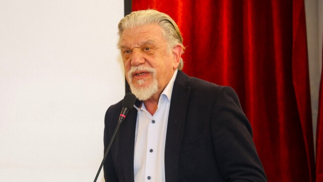 Γιάννης Βούρος για τον γιο του: Μας έλεγαν να του φοράμε γάντια όταν βγαίνουμε έξω - Δεν το δεχτήκαμε ποτέ