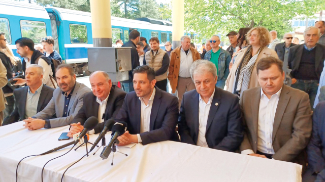 Κωνσταντίνος Κυρανάκης: Επιβάτης στο δοκιμαστικό δρομολόγιο τρένου από Έδεσσα σε Φλώρινα - Με στελέχη Hellenic Train και ΟΣΕ