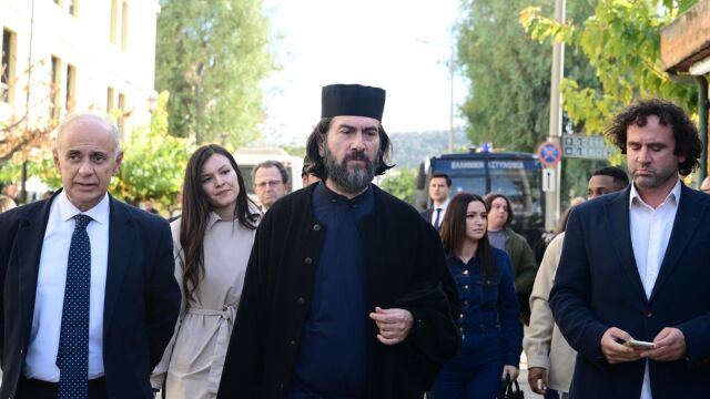 Δίκη πατέρα Αντώνιου: Κεκλεισμένων των θυρών θα συνεχιστεί η διαδικασία - Πότε θα γίνει η επόμενη συνεδρίαση