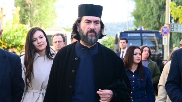 Έρευνα για τα οικονομικά της Κιβωτού του Κόσμου: Πρόταση-μαμούθ για παραπομπή του πατέρα Αντώνιου, της πρεσβυτέρας και ενός στενού συνεργάτη