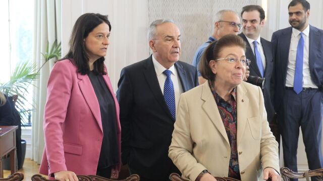 Κυβέρνηση: 