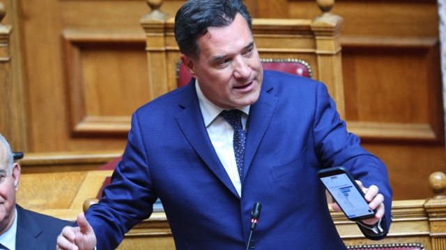 Άδωνις Γεωργιάδης: Προκηρύχθηκαν 1.131 θέσεις γιατρών του ΕΣΥ σε όλη τη χώρα - Αναλυτικά η κατανομή