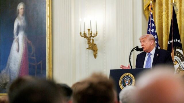 ΗΠΑ: Ο Τραμπ επιμένει ότι ισχύει η κατάπαυση του πυρός με το Ιράν παρά τις ιρανικές επιθέσεις κατά αντιτορπιλικών και τα αμερικανικά αντίποινα - 