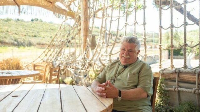 Ο Λευτέρης Λαζάρου αποκαλύπτει το νέο project στα Χανιά: 