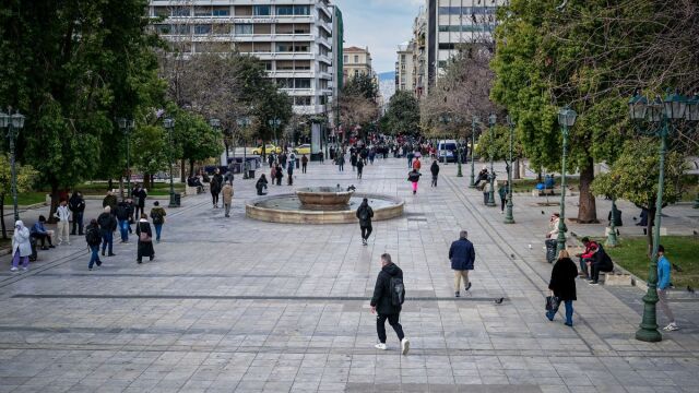 Τα νέα μέτρα της κυβέρνησης για τη  στήριξη των χαμηλών εισοδημάτων -  Ενισχύσεις σε συνταξιούχους και αγρότες, επιδόματα στεγαστικής στήριξης και ρύθμιση χρεών 
