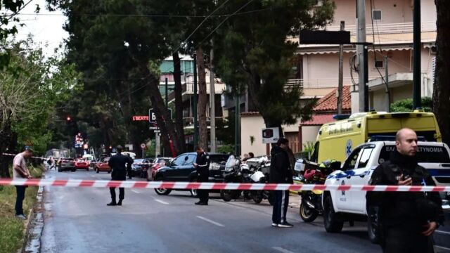 Δολοφονία Μοσχούρη στο Χαλάνδρι: Η δικογραφία Καραϊβάζ εντοπίστηκε στο θωρακισμένο αυτοκίνητό του (Βίντεο)