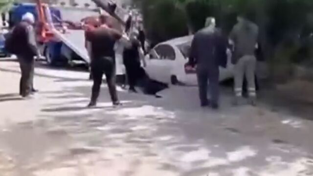 Αμπελόκηποι: Άνοιξε η άσφαλτος σε κεντρικό δρόμο, 
