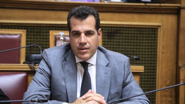 Πλεύρης: Μειωμένες οι μεταναστευτικές ροές στο Ανατολικό Αιγαίο - Κλείνουν δομές ανηλίκων (Βίντεο)