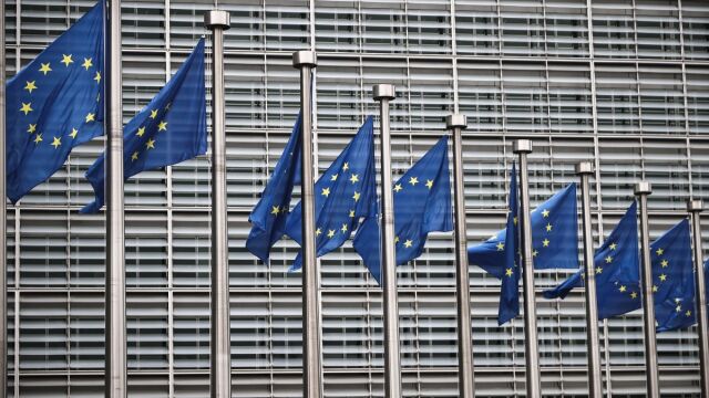 Ευρωβουλευτές ΠΑΣΟΚ: Ζητούν παρέμβαση της Κομισιόν για αρχειοθέτηση Τζαβέλλα και κράτος δικαίου στην Ελλάδα