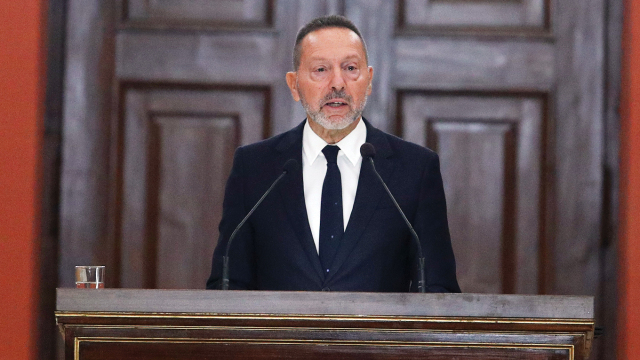 Στουρνάρας : 