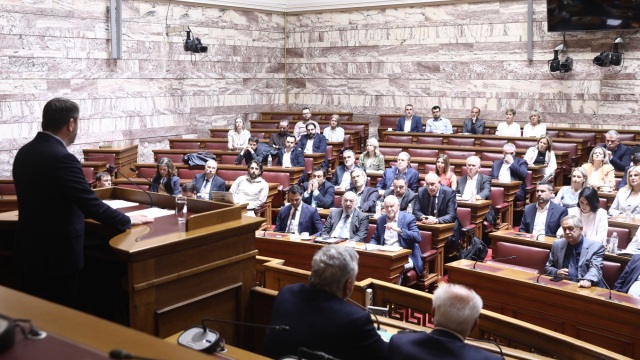 ΠΑΣΟΚ: Βαρύ το κλίμα σε βουλευτές και στελέχη με φόντο τις αποκαλύψεις για το ακίνητο Ανδρουλάκη που ενοικιάζει στο Κτηματολόγιο