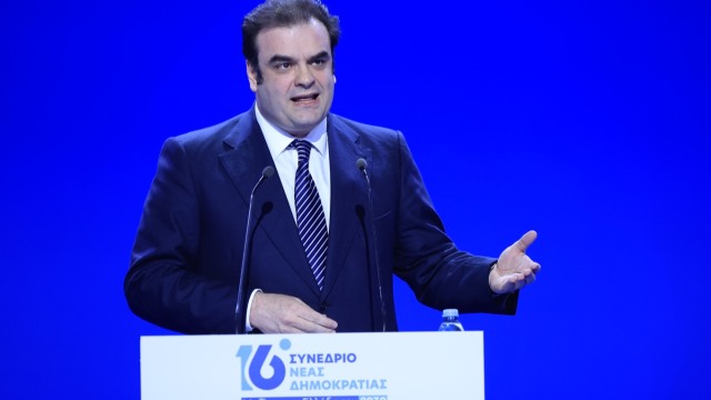 Πιερρακάκης στο συνέδριο της ΝΔ: Οι μεγάλες παρατάξεις δεν νικούν όταν κοιτούν τον καθρέφτη τους, η ιστορία θυμάται όσους τόλμησαν