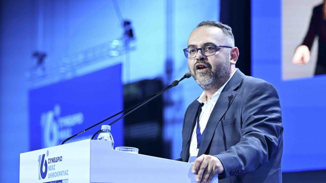 Η συγκινητική αναφορά του Χάρη Χατζηχαραλάμπους στον Γιώργο Μυλωνάκη από το συνέδριο της ΝΔ: 