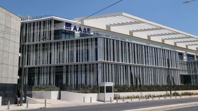 ΑΑΔΕ: Αυτόματα πρόστιμα για εκπρόθεσμες δηλώσεις από 1ης Ιουλίου - Ποιοι θα πληρώσουν έως 500 ευρώ και ποιοι τη γλιτώνουν