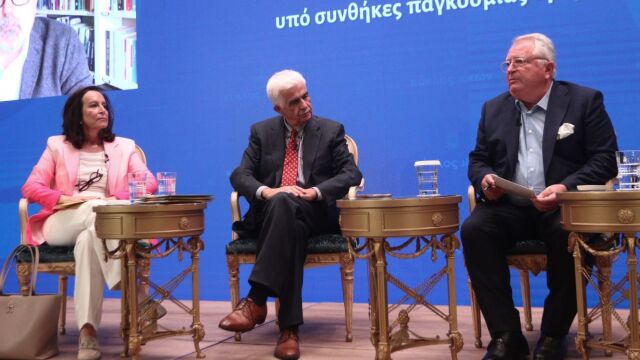Διαμαντοπούλου: Πολιτικός αντίπαλος του ΠΑΣΟΚ μέχρι τις εκλογές είναι η Νέα Δημοκρατία (Εικόνες & Βίντεο)