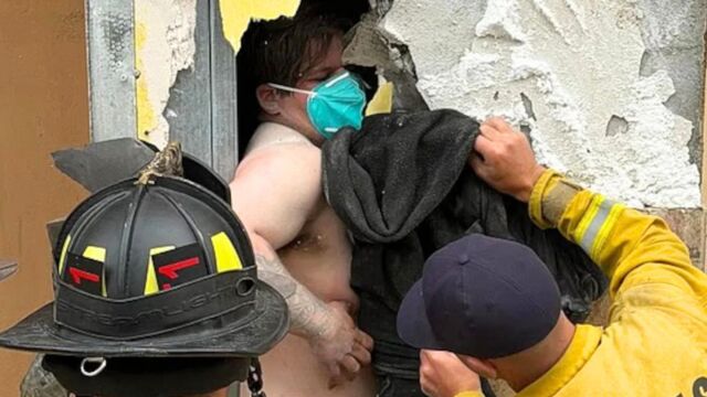 Καλιφόρνια: Διαρρήκτης εγκλωβίστηκε μέσα σε τοίχο κινηματογράφου - Διασώθηκε 12 ώρες αργότερα, όταν τον άκουσαν να φωνάζει (Βίντεο)