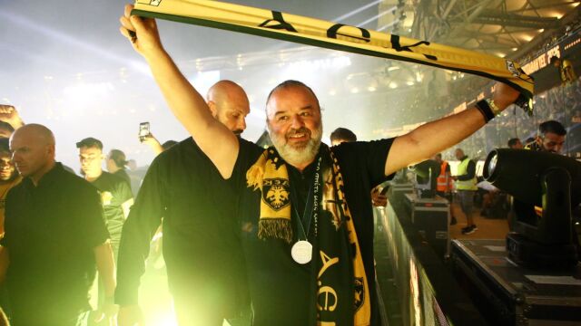 Το δριμύ κατηγορώ του Μάριου Ηλιόπουλου για τις τράπεζες και οι φίλαθλοι της ΑΕΚ που έκαναν τον σταυρό τους...