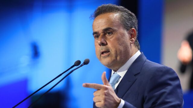 Παπασταύρου από Παρίσι: Προχωράμε με τη Γαλλία στη σύσταση ομάδας για την προστασία των θαλασσών, στο πλαίσιο των Συμβουλίων Υπουργών ΕΕ