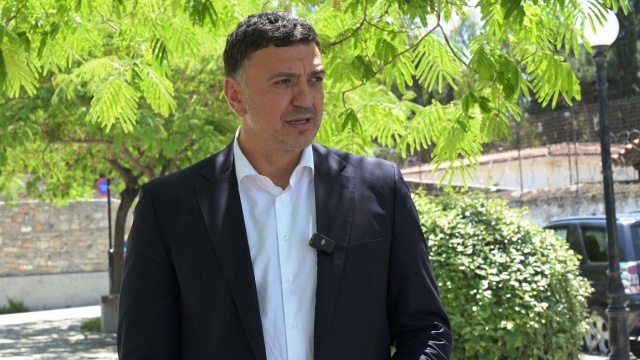 Ο Βασίλης Κικίλιας ανακοίνωσε τη μεταφορά του εμπορικού λιμανιού στη Χαλκίδα: Το μεγάλο σχέδιο και η νέα μαρίνα