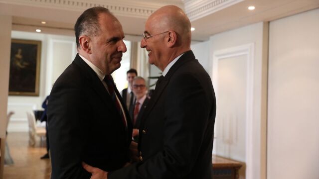 Η ενόχληση στο ΥΠΕΞ για Δένδια με αφορμή το drone και το χαμηλό βαρομετρικό στις σχέσεις του με Γεραπετρίτη
