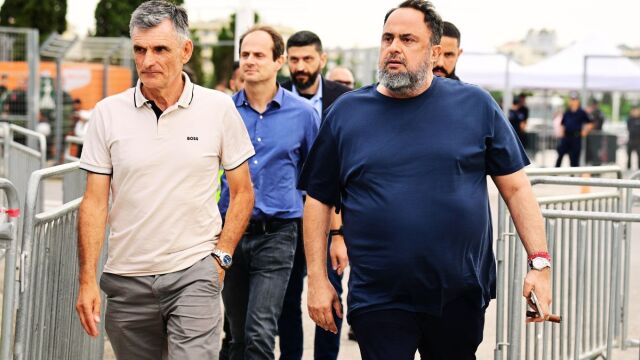 Euroleague Final Four 2026: Βαγγέλης Μαρινάκης και Χοσέ Λουίς Μεντιλίμπαρ στο ΟΑΚΑ για τον Ολυμπιακό - Το βίντεο του parapolitika.gr