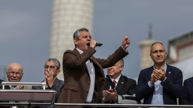Τουρκία: Συνελήφθησαν 13 μέλη του CHP - 