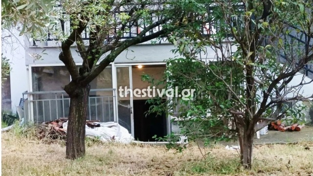 Tραγωδία στη Θεσσαλονίκη: Ο 30χρονος γιος κάρφωσε με κατσαβίδι τον πατέρα του στο πρόσωπο μετά από καυγά (Εικόνες)