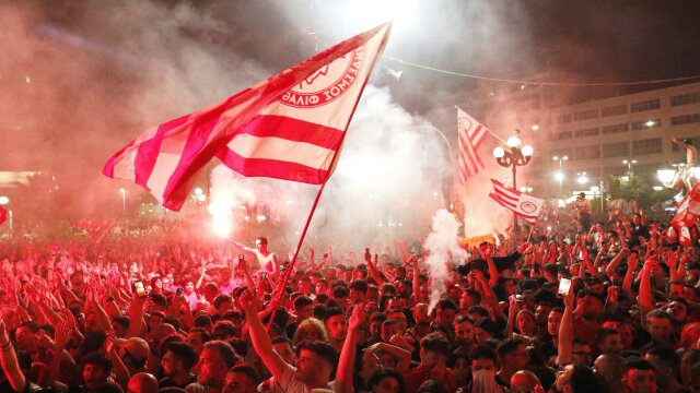 Ολυμπιακός: Η παρακάμερα της ιστορικής φιέστας στο Δημοτικό Θέατρο Πειραιά - 