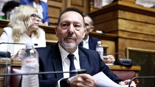Γιάννης Στουρνάρας: Ανανεώθηκε για τρίτη φορά η θητεία του στην Τράπεζα της Ελλάδος - Αμηχανία το παρών από ΠΑΣΟΚ, είπε ο Πιερρακάκης