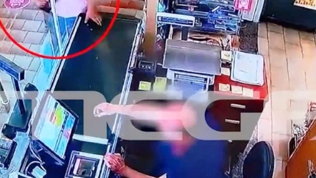 Κρήτη: Βίντεο ντοκουμέντο με τη μητέρα της 3χρονης, έψαχνε ταξί και μετά κρυβόταν σε στενό - Μυστήριο με τα παιδιά της, φέρεται να έχει γεννήσει έξι