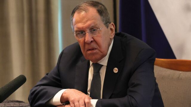 Λαβρόβ: Πρότρεψε τον Ρούμπιο να εκκενωθεί η πρεσβεία των ΗΠΑ στο Κίεβο ενόψει ρωσικών επιθέσεων