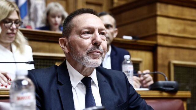 Στουρνάρας: Έκρουσε καμπανάκι λόγω του πολέμου στη Μέση Ανατολή - 