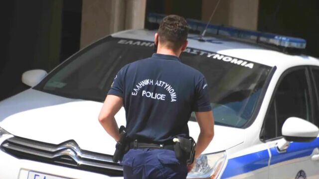 Σοκ στον Πύργο: 39χρονη σε κατάσταση μέθης επιτέθηκε στη μητέρα της - Οι γείτονες άκουσαν κραυγές για 