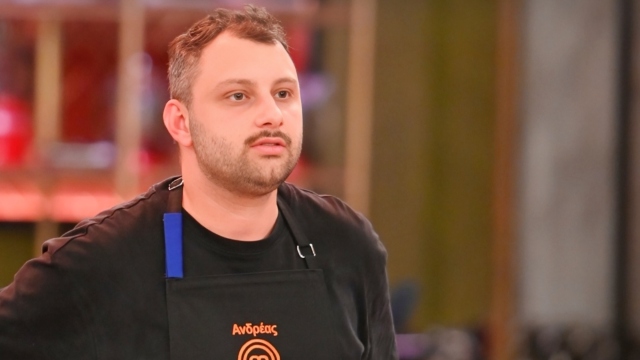 MasterChef 2026: Ο Ανδρέας φόρεσε μαύρη ποδιά και πέταξε τη μπηχτή του - 