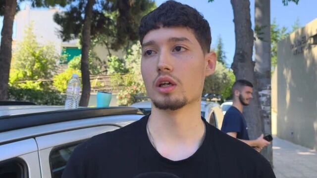 Πανελλήνιες: Έθεσα τα δικά μου ερωτήματα και τα απάντησα, δεν μπορώ να προσποιούμαι ότι ζω κάπου αλλού, είπε μαθητής επηρεασμένος από την αυτοκτονία των 17χρονων κοριτσιών (Βίντεο)