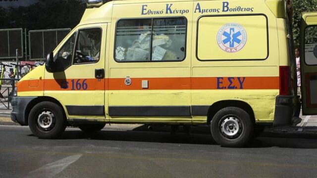 Πάτρα: Τροχαίο ατύχημα προκάλεσε ΙΧ που έτρεχε και έκανε προσπεράσεις, ανέπτυξε ταχύτητα και εξαφανίστηκε - Μία ελαφρά τραυματίας