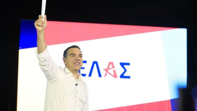 Αλέξης Τσίπρας: Αυτή είναι η ομάδα των 12 που αναλαμβάνει το βάρος της ενημέρωσης - Πώς θα κινηθούν