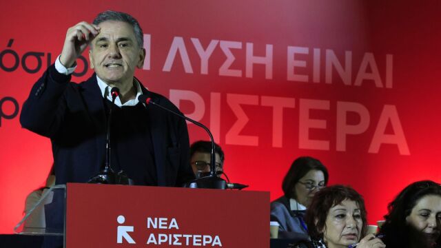 Τσακαλώτος κατά Τσίπρα: Δεν κάνεις συμπαράταξη με τον εαυτό σου - Αρχηγοκεντρικό κόμμα η ΕΛΑΣ