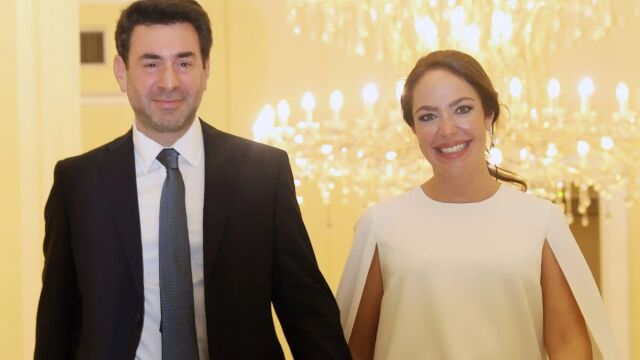 Δόμνα Μιχαηλίδου: Βάφτιση για τον γιο της στον ναό του Αγίου Νικολάου Κερατσινίου