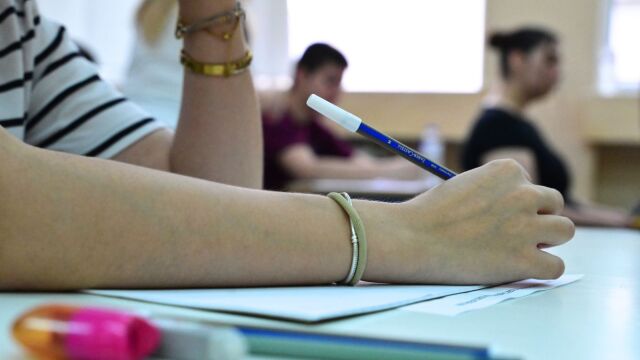 Πανελλήνιες 2026: Τι ώρα θα βγουν τα θέματα της Χημείας