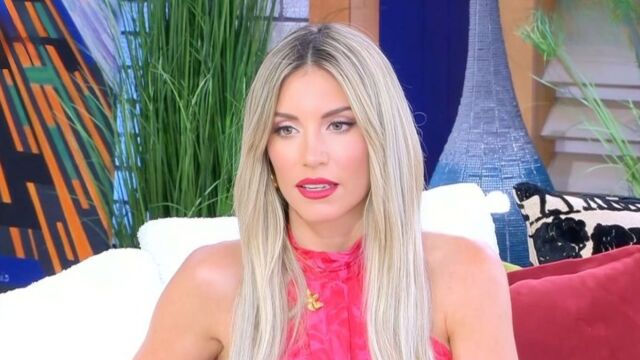 Αθηνά Οικονομάκου: Για πρώτη φορά ένιωσα το μυστήριο, ήταν όλο με μια νεκρική σιγή - Ο γάμος με τον Μπρούνο Τσερέλα και η ατάκα για το Δαφνί (Βίντεο)