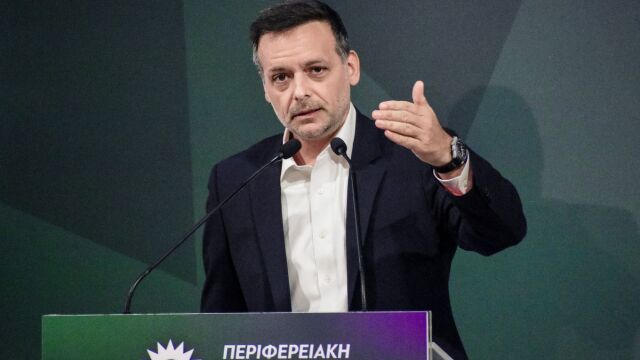 Χάρης Δούκας: Η κίτρινη κάρτα και οι υποψίες στελεχών ότι διατηρεί ανοιχτούς διαύλους με τον Αλέξη Τσίπρα