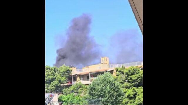 Συναγερμός στην Αγία Παρασκευή: Φωτιά σε υπόγειο γκαράζ (Βίν