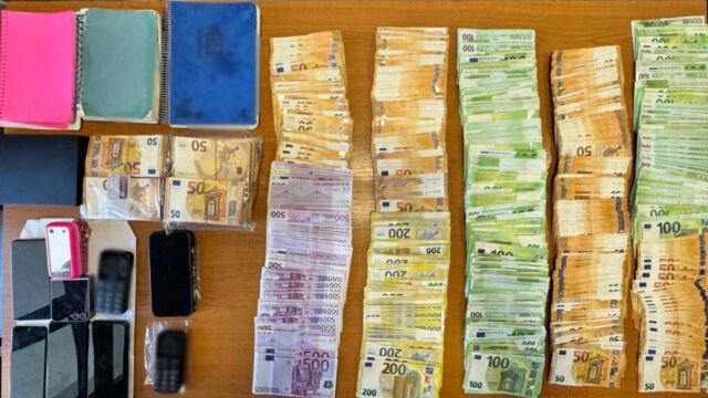 Κύκλωμα στις πολεοδομίες: Το ζευγάρι που κινούσε τα νήματα κ