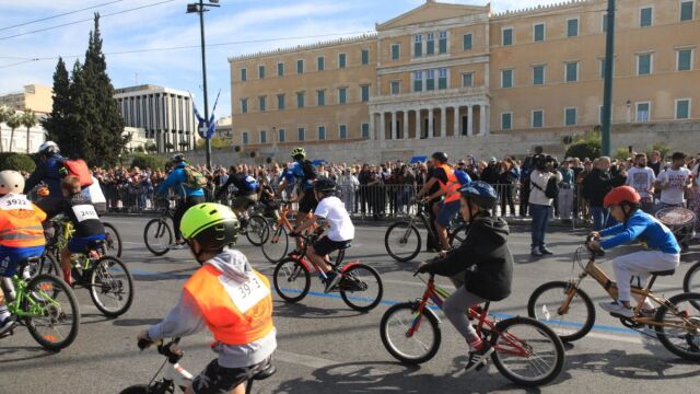 Κυκλοφοριακές ρυθμίσεις στην Αθήνα για τον 6ο Αγώνα Run Bike Care: Ποιες ώρες θα είναι κλειστό το κέντρο (Βίντεο)