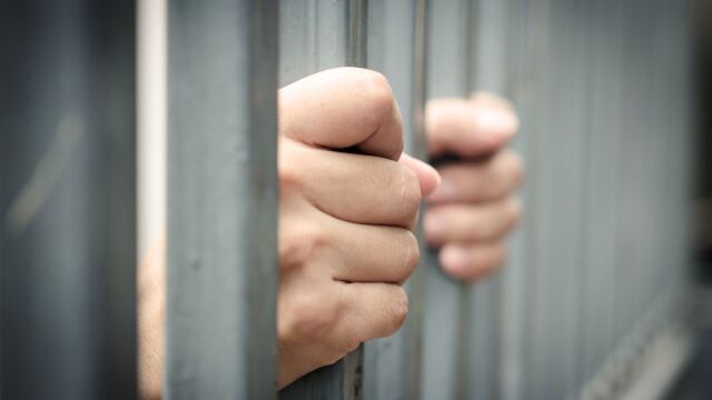Κρήτη: Χειροπέδες σε 56χρονο Γερμανό για κατασκοπεία στα Χαν