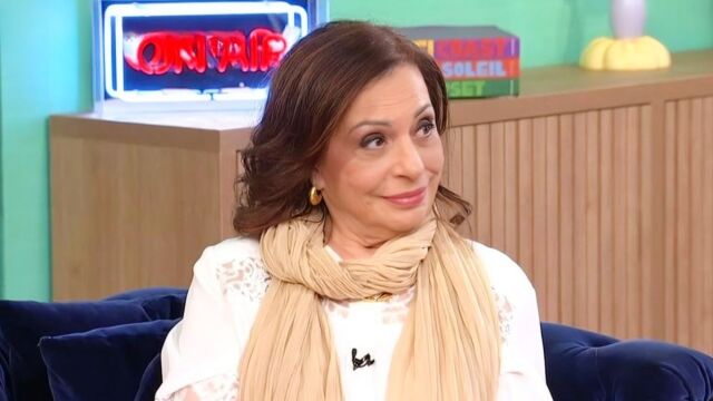 Χάρις Αλεξίου: "Είμαι μάνα που θέλει να είναι ερωτευμένη, φί